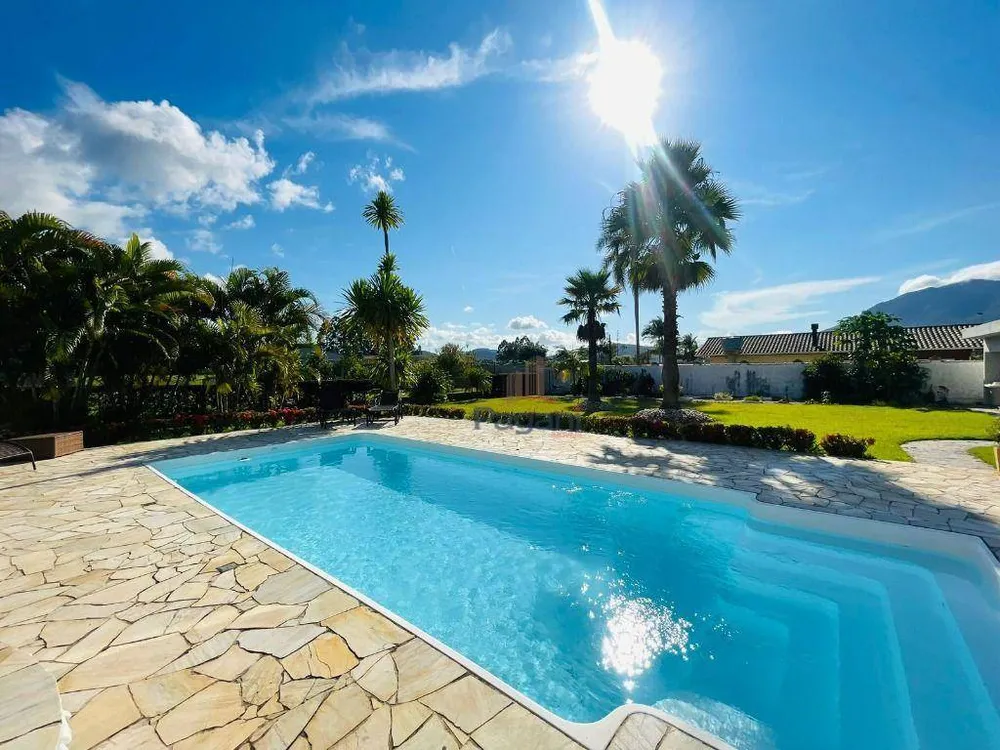 Casa, 4 quartos, 255 m² - Foto 3