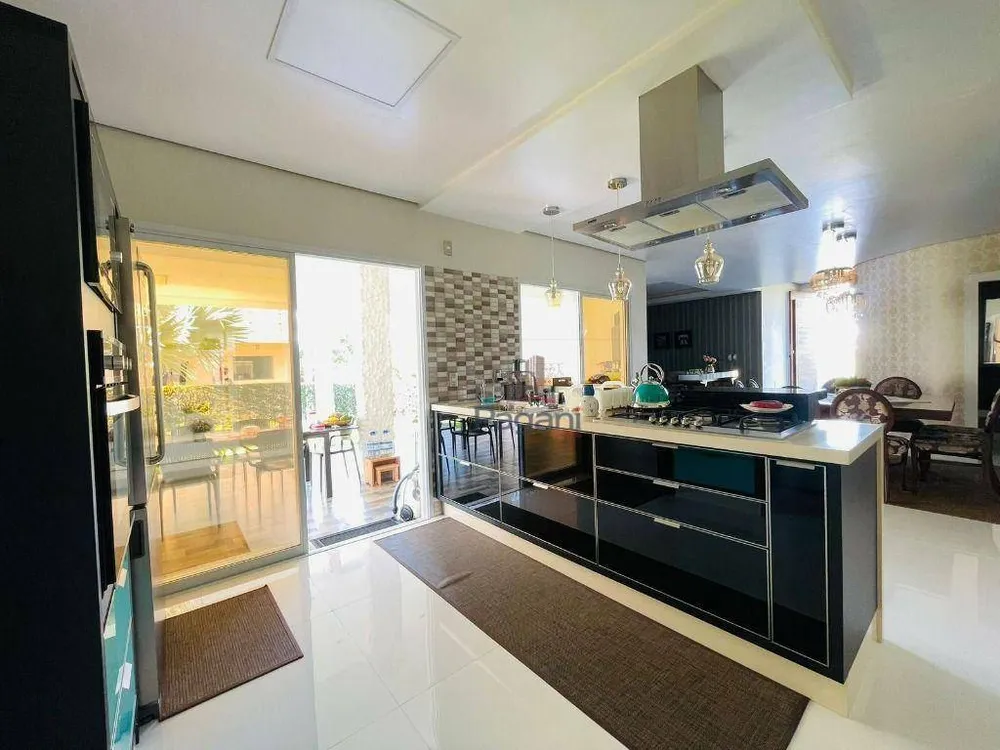 Casa, 4 quartos, 255 m² - Foto 4
