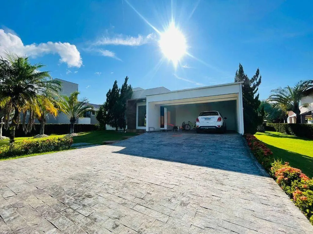 Casa, 4 quartos, 255 m² - Foto 1