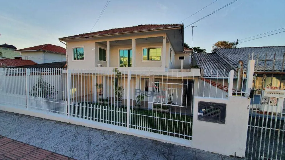 Casa, 4 quartos - Foto 1