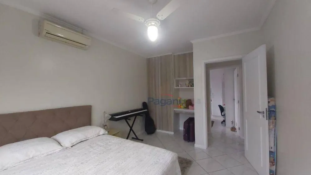 Casa, 3 quartos, 209 m² - Foto 12
