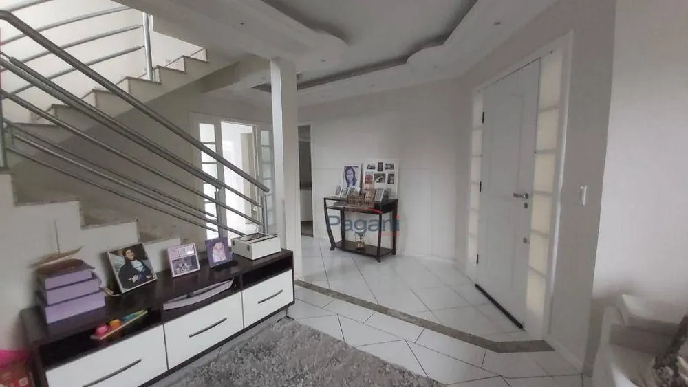 Casa, 3 quartos, 209 m² - Foto 5