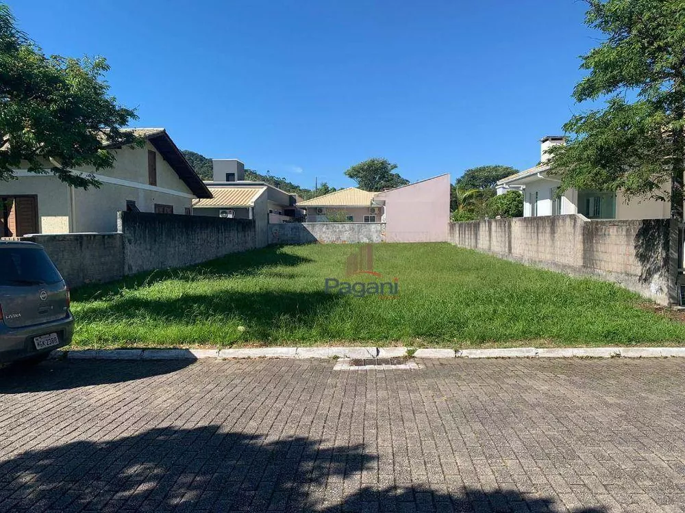 Loteamento e Condomínio, 300 m² - Foto 1