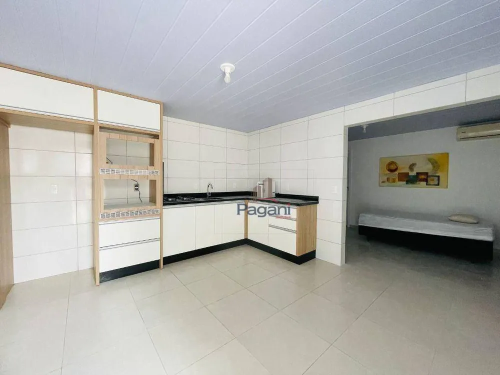 Casa, 3 quartos, 250 m² - Foto 9