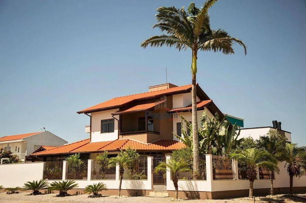 Casa, 3 quartos, 190 m² - Foto 1