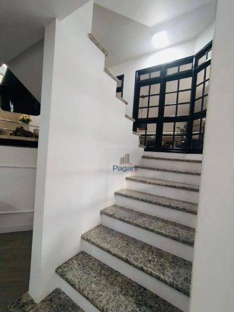 Casa, 4 quartos, 350 m² - Foto 1