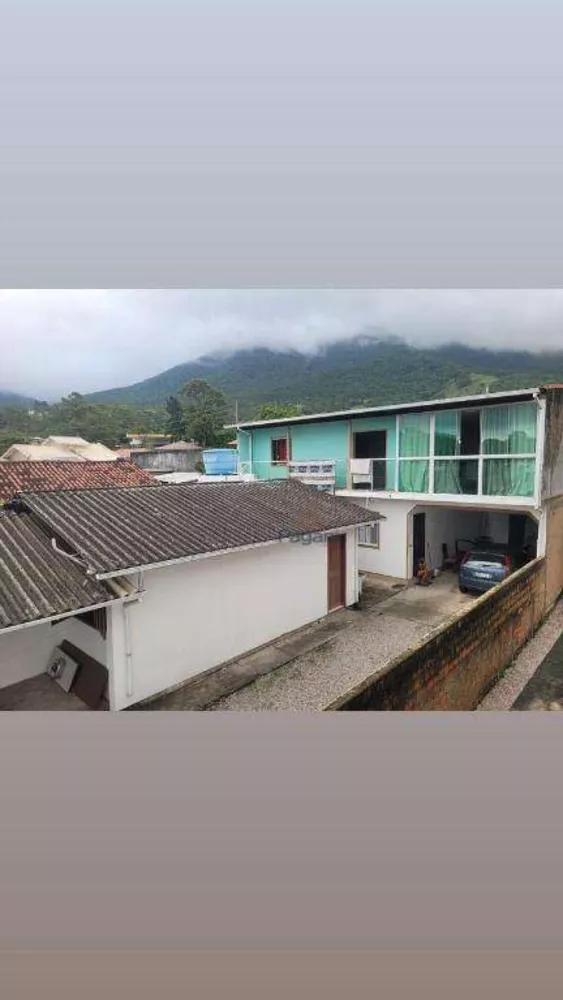 Casa, 8 quartos, 264 m² - Foto 1