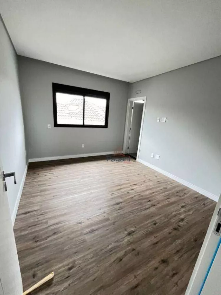 Casa, 4 quartos, 307 m² - Foto 1