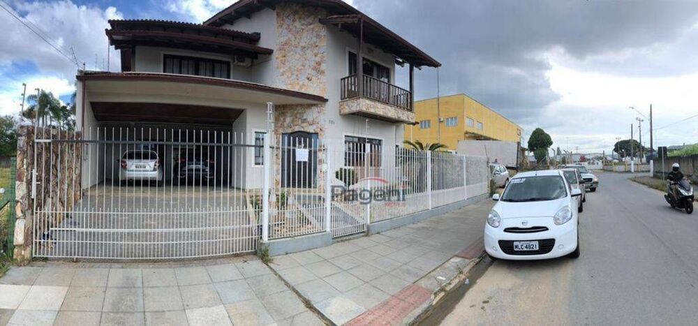 Casa, 4 quartos, 450 m² - Foto 1