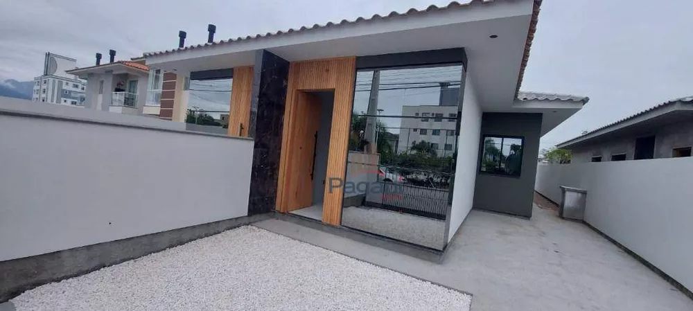 Casa, 3 quartos, 70 m² - Foto 1