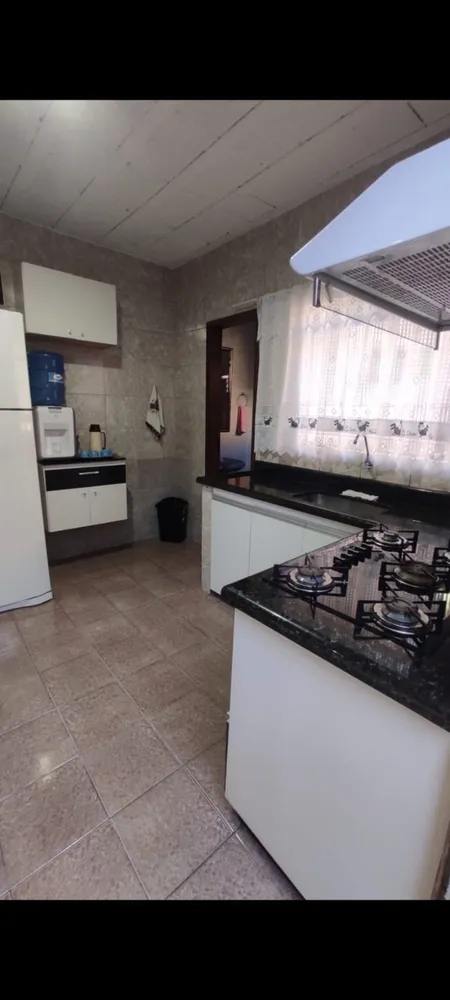 Casa, 4 quartos, 180 m² - Foto 4