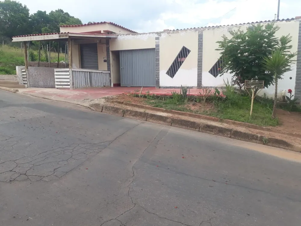 Casa, 3 quartos, 305 m² - Foto 1