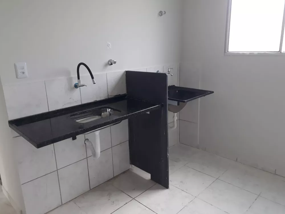 Apartamento à venda com 2 quartos, 45m² - Foto 2