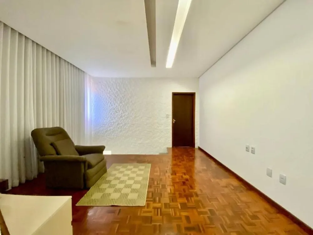 Casa, 3 quartos, 180 m² - Foto 2