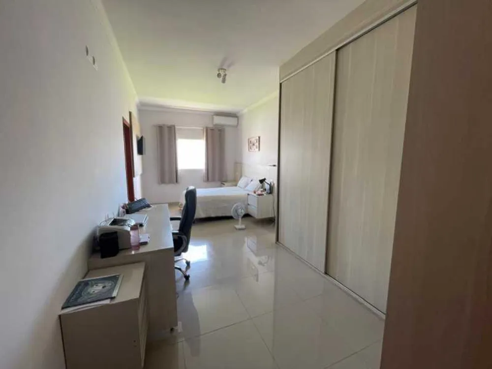 Casa, 3 quartos, 316 m² - Foto 1