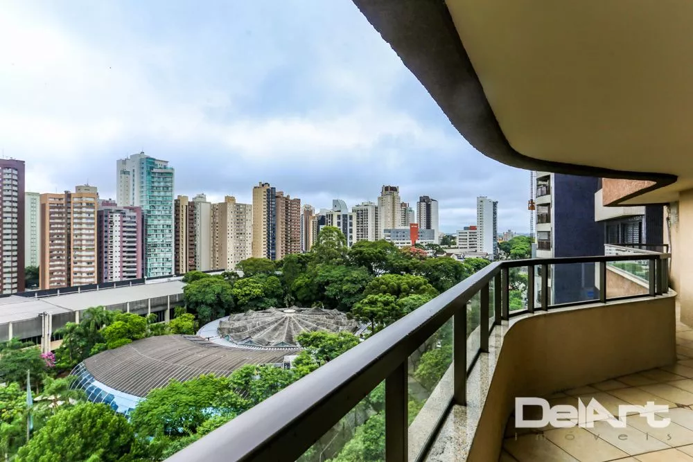 Apartamento à venda com 4 quartos, 247m² - Foto 1