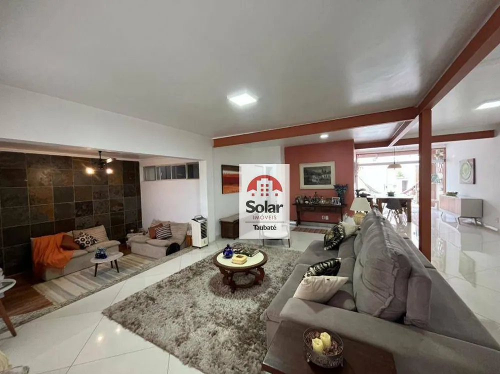Casa, 2 quartos, 190 m² - Foto 1