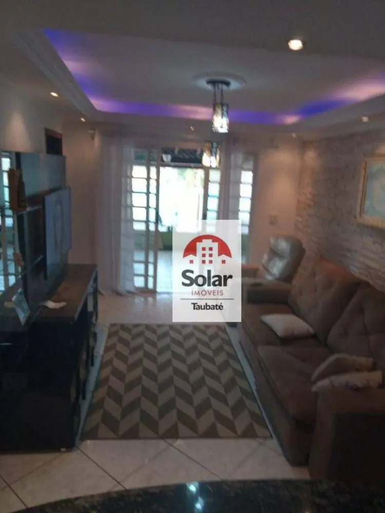 Casa, 3 quartos, 220 m² - Foto 1
