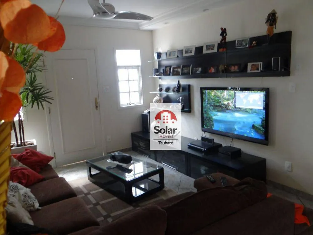 Casa, 3 quartos, 195 m² - Foto 2