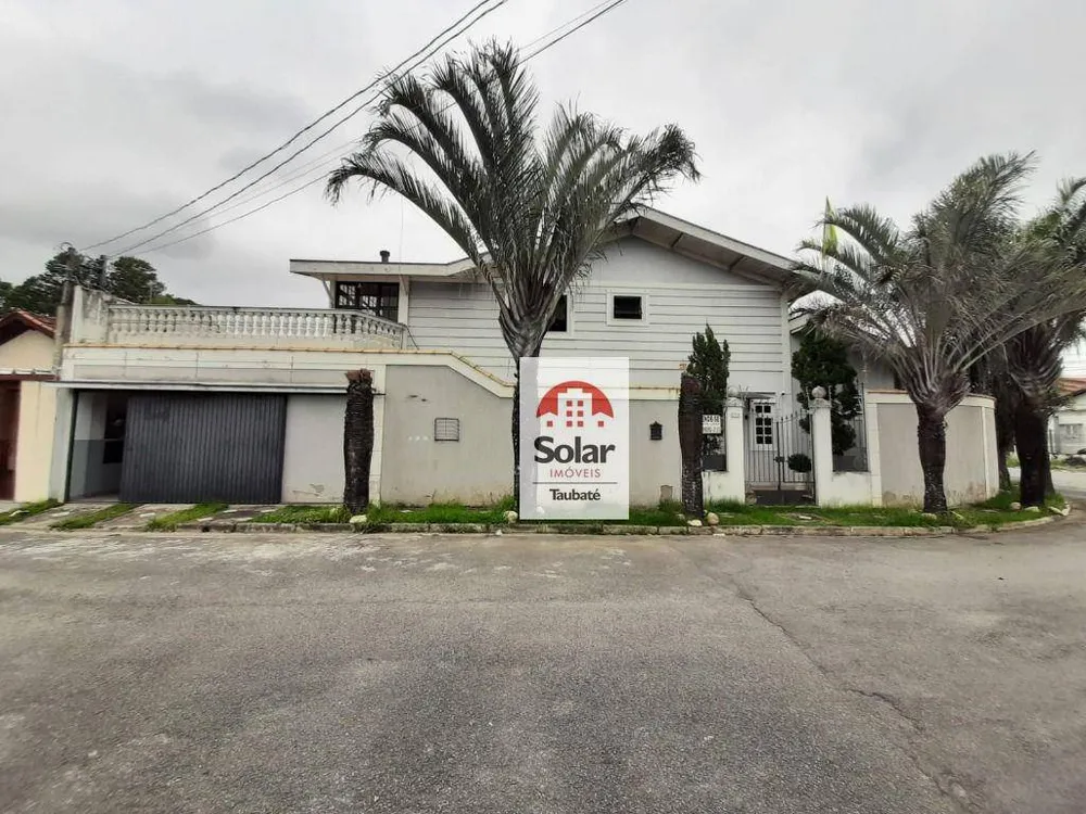 Casa, 3 quartos, 195 m² - Foto 1