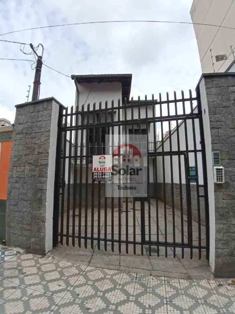 Casa, 4 quartos, 221 m² - Foto 2