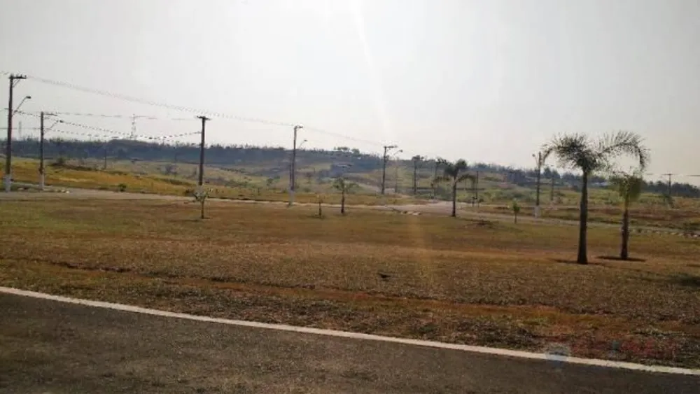 Loteamento e Condomínio, 1000 m² - Foto 1