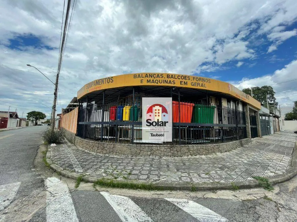 Casa, 3 quartos, 239 m² - Foto 2