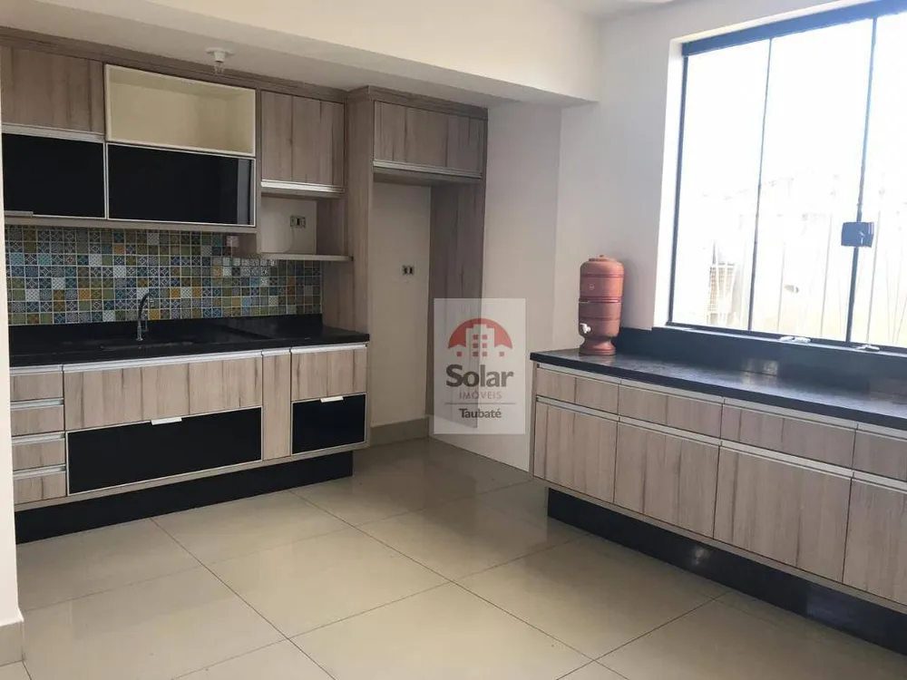 Casa, 3 quartos, 200 m² - Foto 1