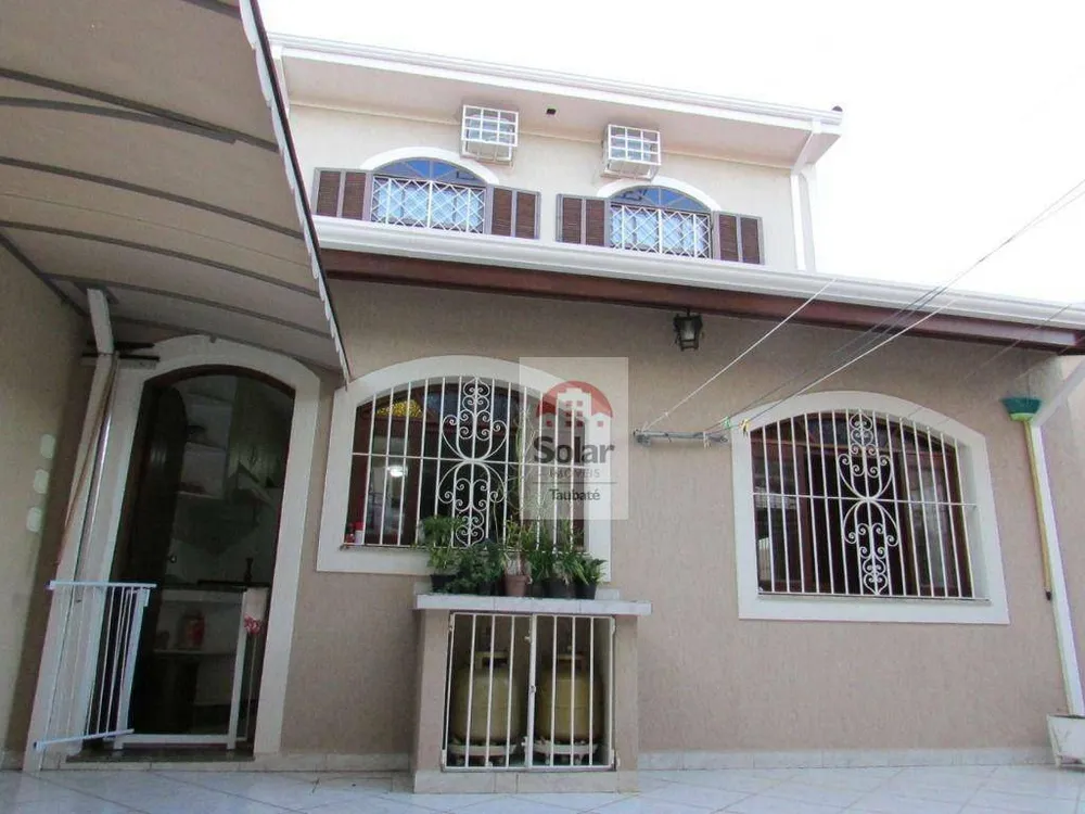 Casa, 3 quartos, 310 m² - Foto 2