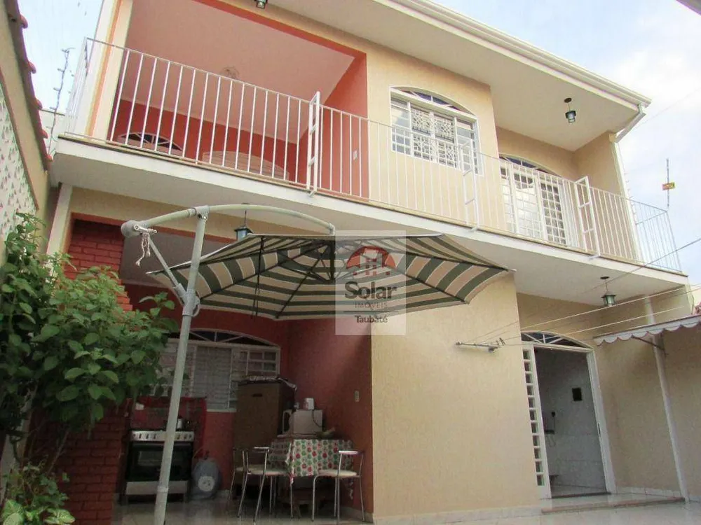 Casa, 3 quartos, 310 m² - Foto 1