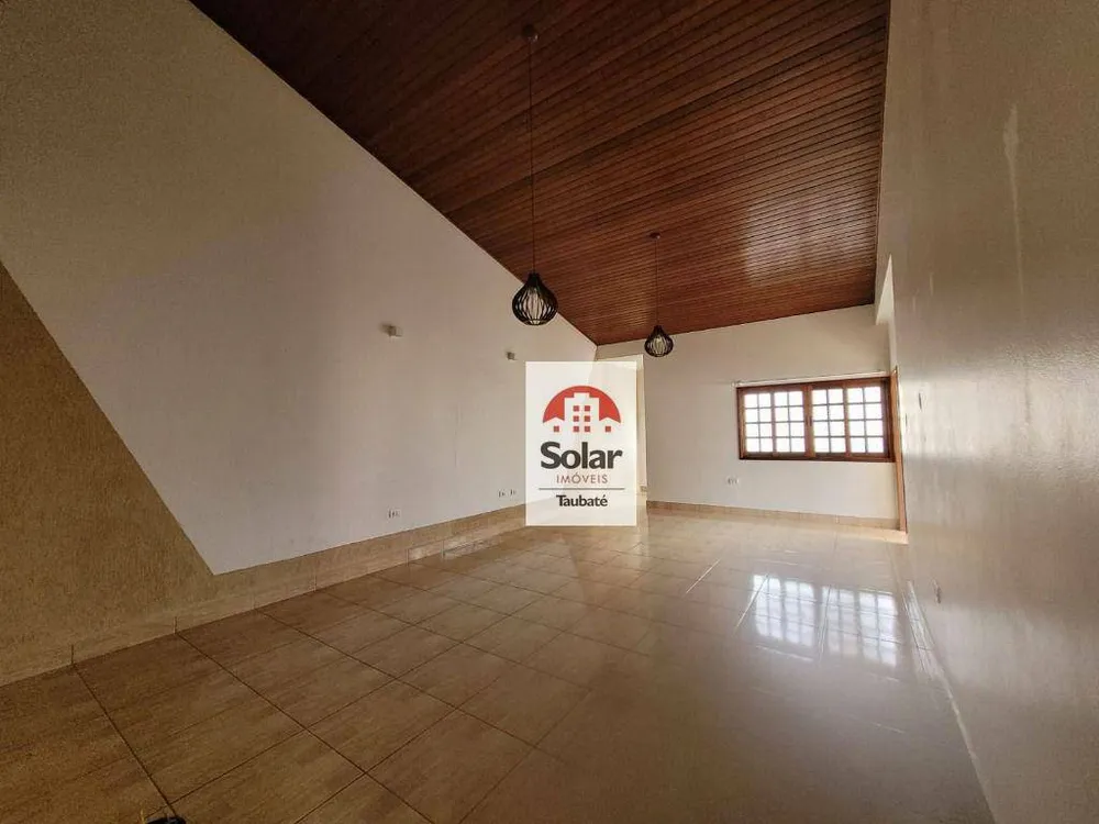 Casa, 6 quartos, 240 m² - Foto 4