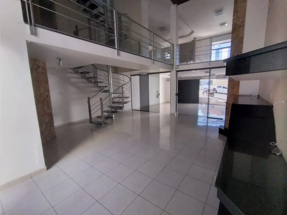 Casa, 3 quartos, 305 m² - Foto 4
