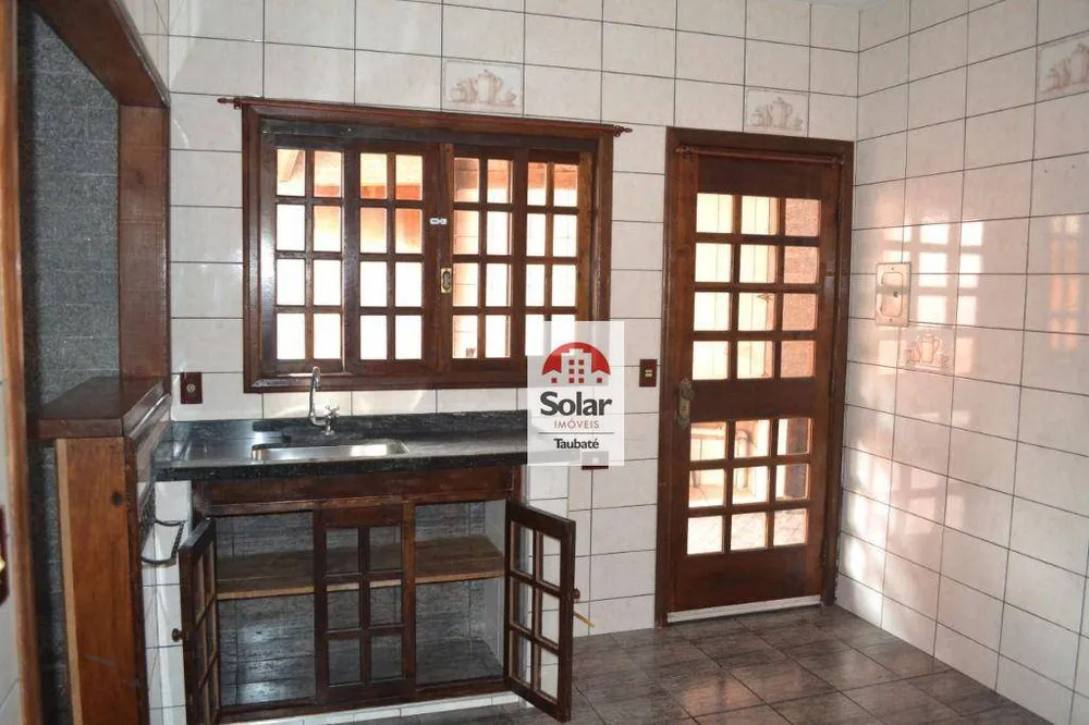 Casa, 3 quartos, 207 m² - Foto 2