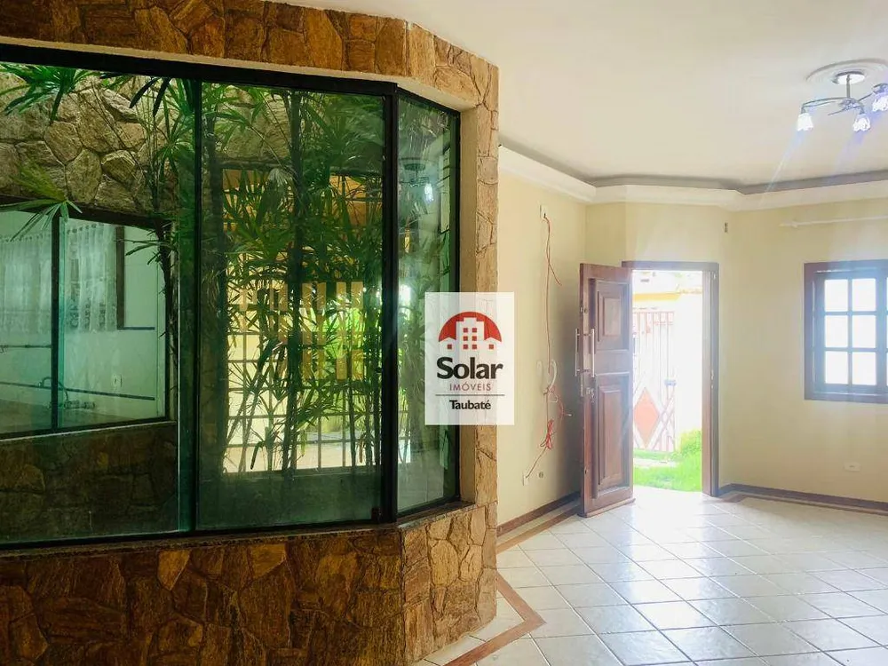 Casa, 3 quartos, 224 m² - Foto 3