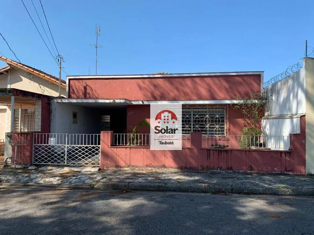 Casa, 5 quartos, 172 m² - Foto 1