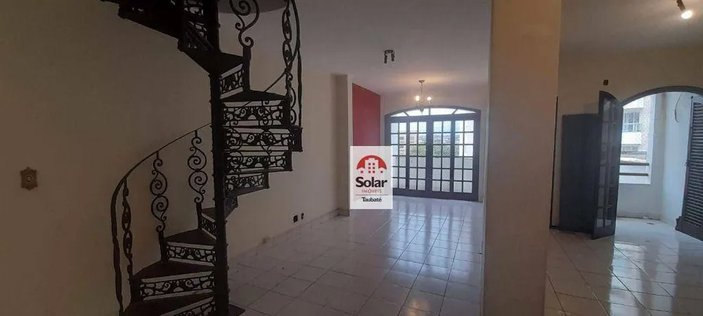 Apartamento, 3 quartos, 179 m² - Foto 1