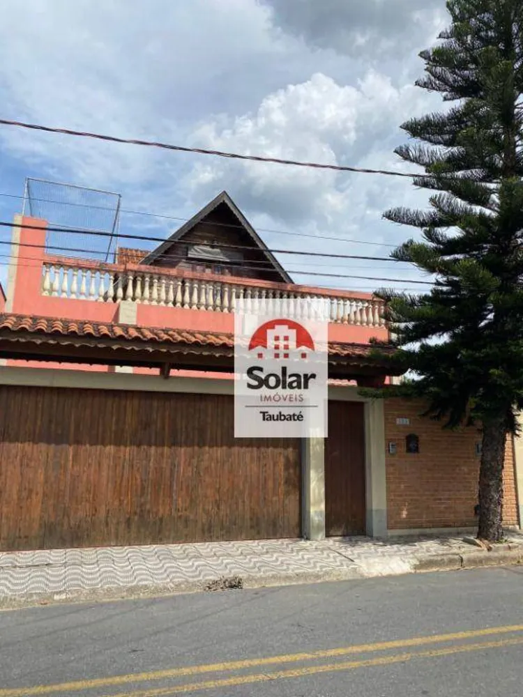 Casa, 5 quartos, 260 m² - Foto 1