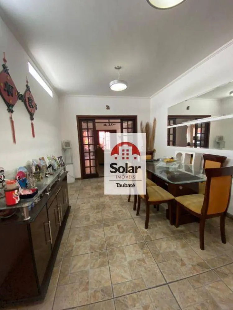 Casa, 5 quartos, 260 m² - Foto 3
