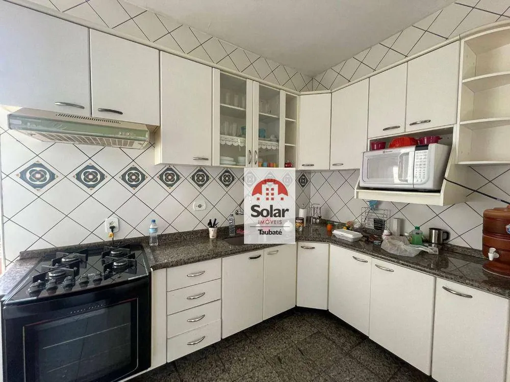 Casa, 3 quartos, 195 m² - Foto 3