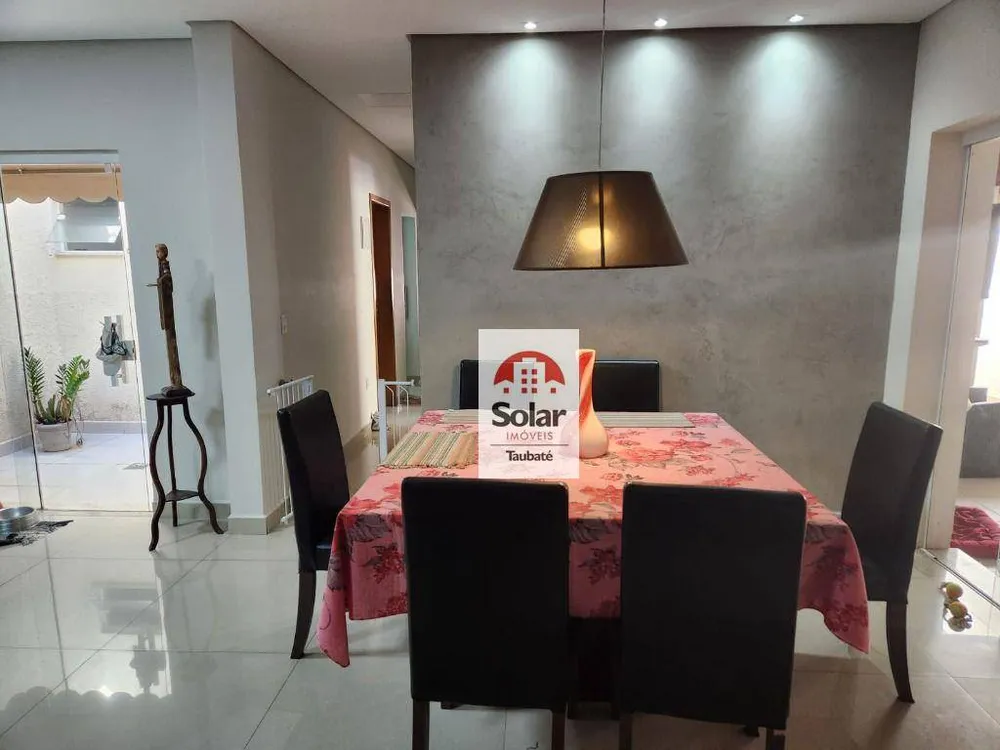 Casa, 3 quartos, 210 m² - Foto 3