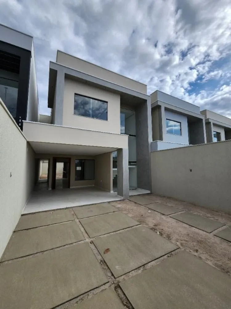 Casa, 3 quartos, 172 m² - Foto 1