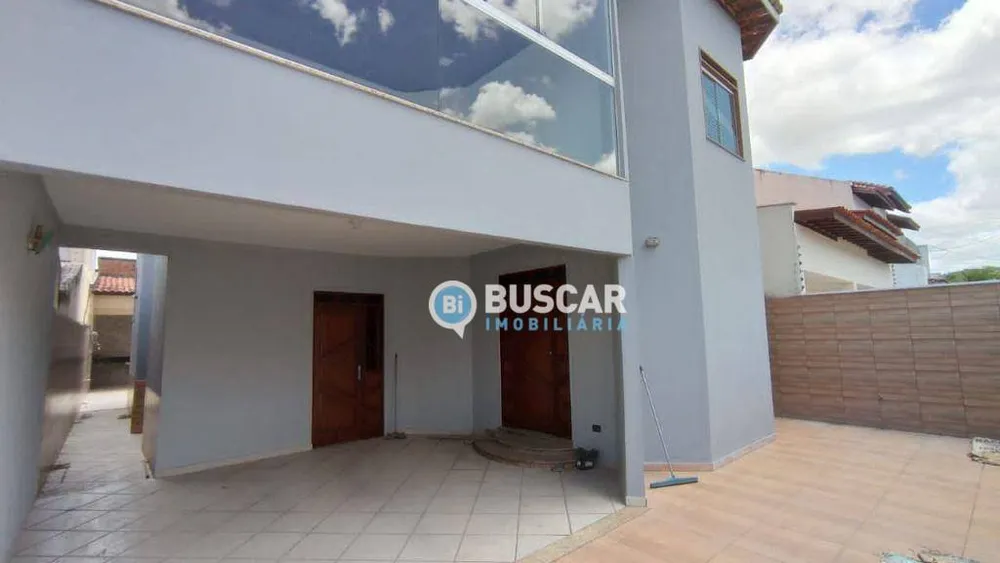 Casa, 4 quartos, 290 m² - Foto 2