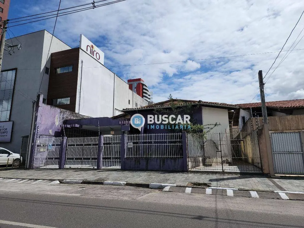 Casa, 5 quartos, 500 m² - Foto 1