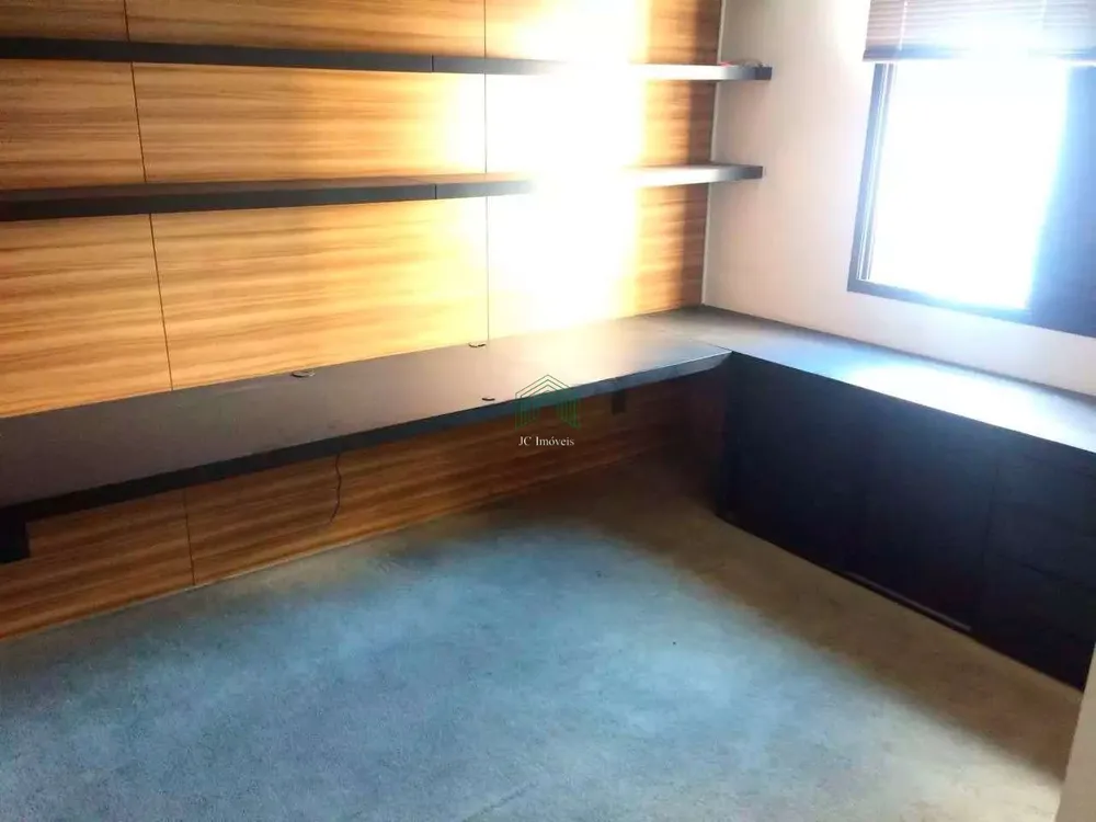 Apartamento, 3 quartos, 210 m² - Foto 2