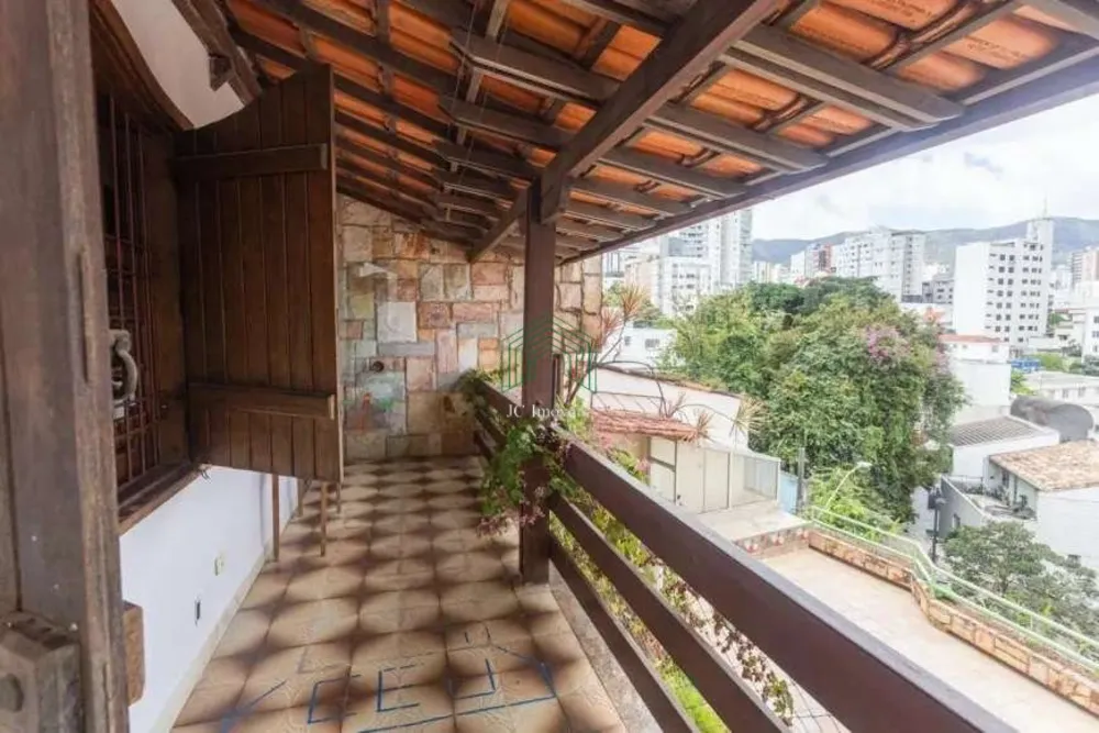 Casa, 5 quartos, 410 m² - Foto 2