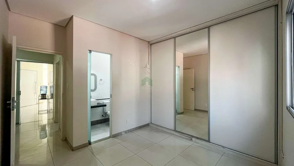 Casa, 4 quartos, 300 m² - Foto 4