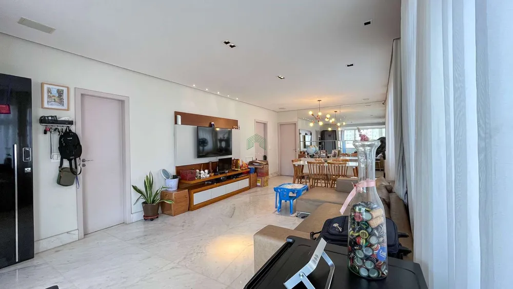 Apartamento, 3 quartos, 155 m² - Foto 2