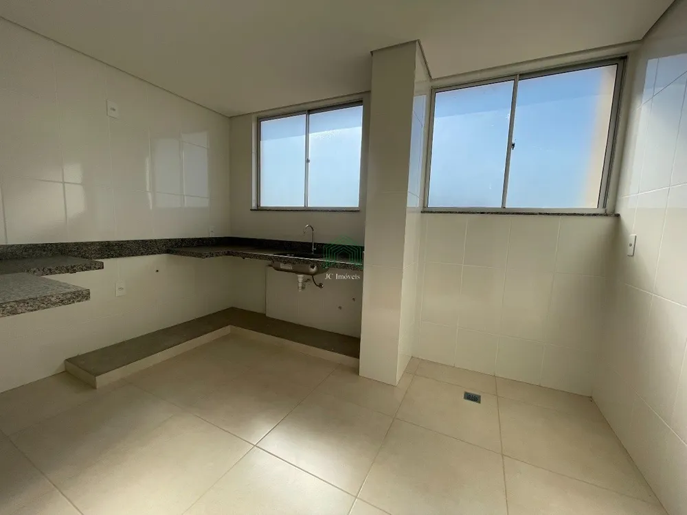 Cobertura, 3 quartos, 158 m² - Foto 2