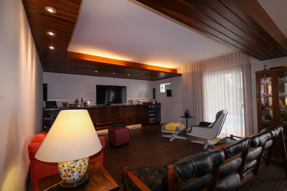 Casa, 4 quartos, 392 m² - Foto 1