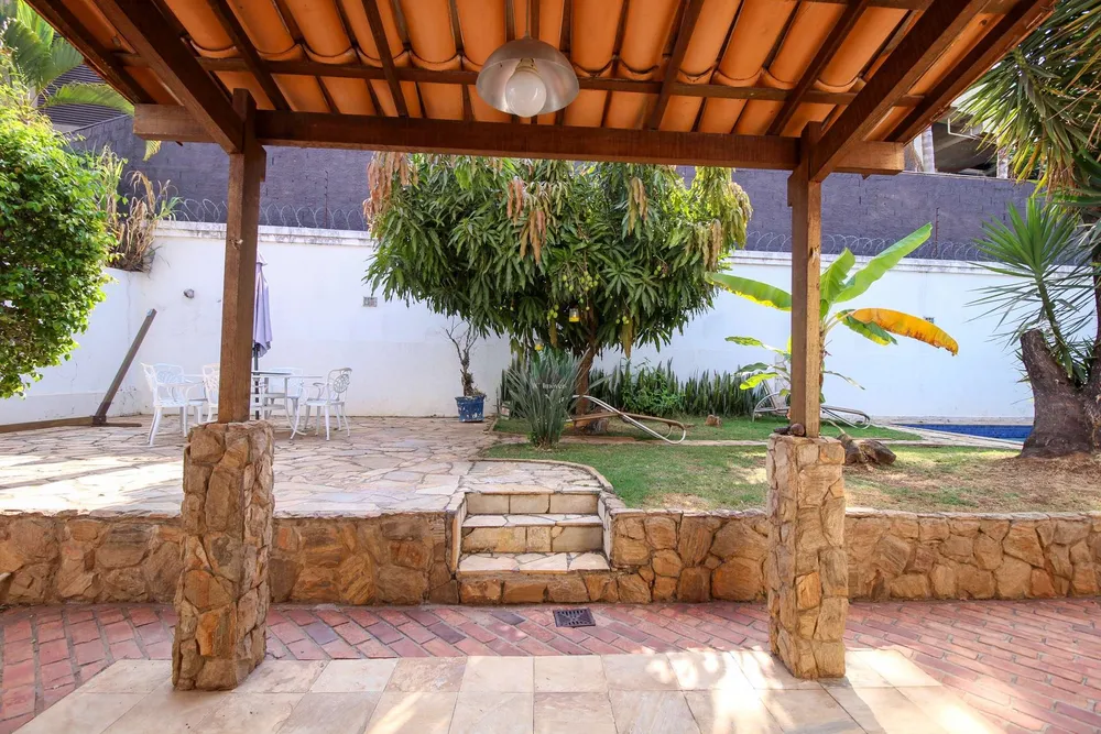 Casa, 4 quartos, 402 m² - Foto 1